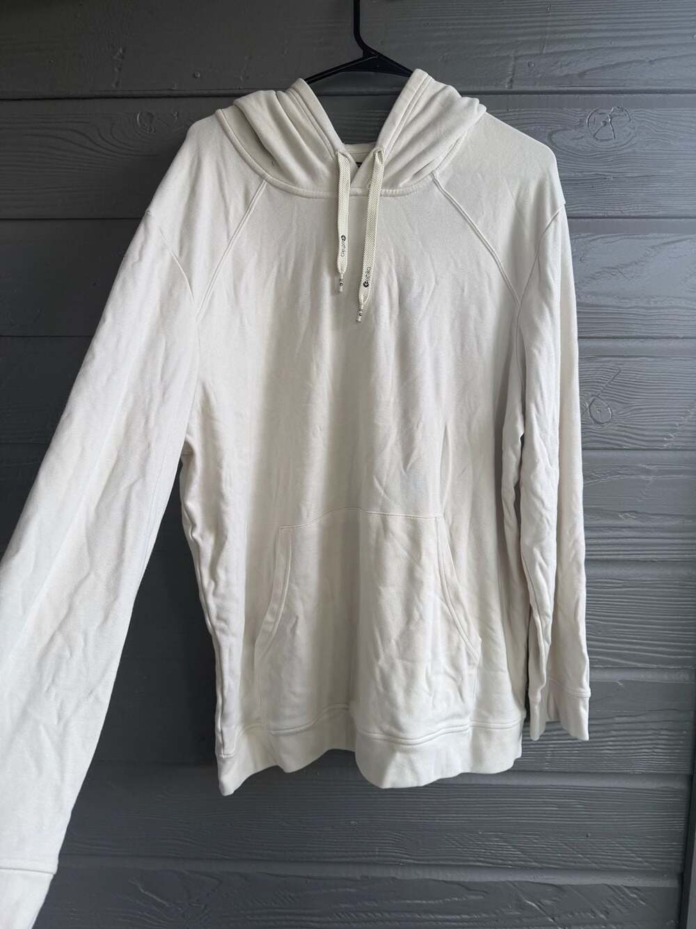 Ethika Men's Basic Pullover Hoodie in Cream